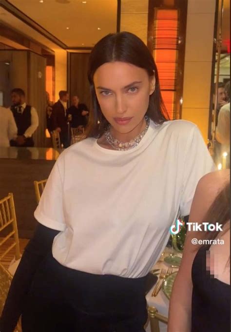 Emily Ratajkowski Isn't Afraid of a Little Nip Slip .